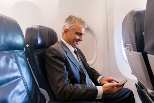 Flying with Wifi – the Pros and Cons