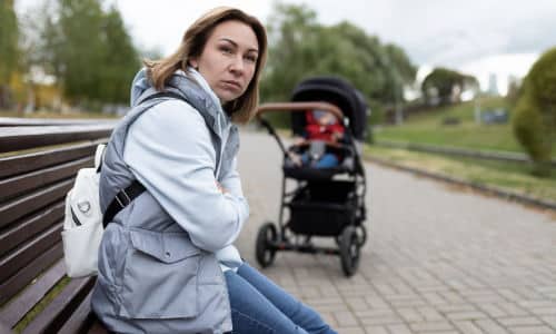 Cold Mother Syndrome: Understanding You Have an Emotionally Distant Mother